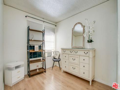 302 E Chestnut 215 Avenue, Santa Ana, CA