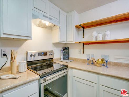 302 E Chestnut 215 Avenue, Santa Ana, CA