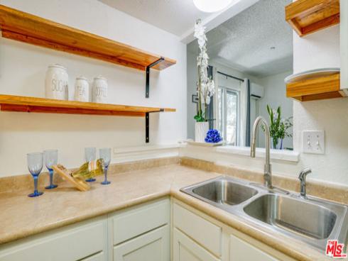302 E Chestnut 215 Avenue, Santa Ana, CA