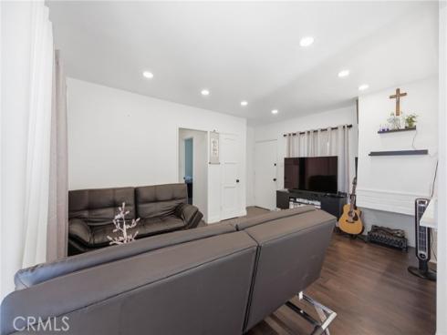 1926 W 18th Street, Santa Ana, CA