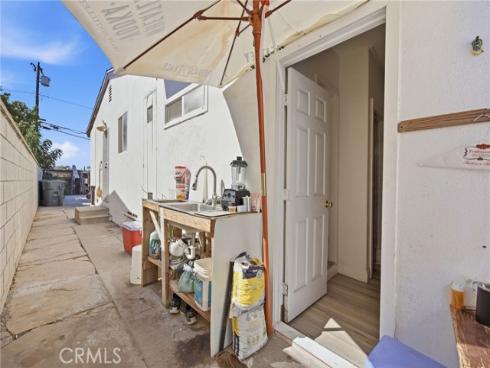 1926 W 18th Street, Santa Ana, CA