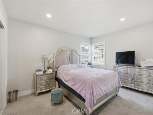 2215 N Spurgeon , Santa Ana, CA