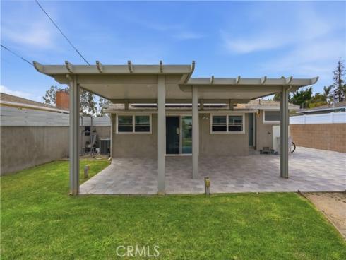 2215 N Spurgeon , Santa Ana, CA
