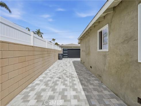 2215 N Spurgeon , Santa Ana, CA