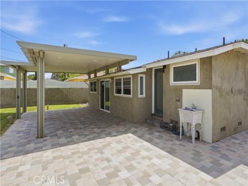 2215 N Spurgeon , Santa Ana, CA
