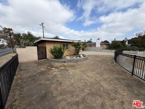 1426 S Rita Way, Santa Ana, CA