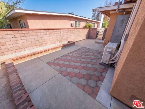 1426 S Rita Way, Santa Ana, CA