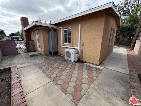 1426 S Rita   Way, Santa Ana, CA