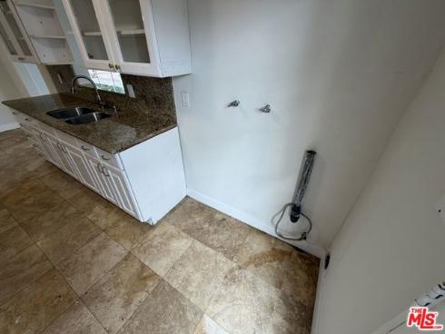 1426 S Rita Way, Santa Ana, CA