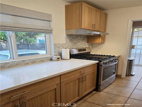 1906 S Broadway , Santa Ana, CA