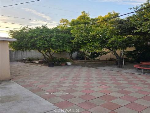 1906 S Broadway , Santa Ana, CA