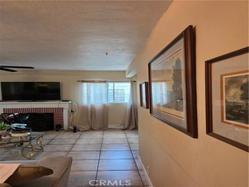 1906 S Broadway , Santa Ana, CA