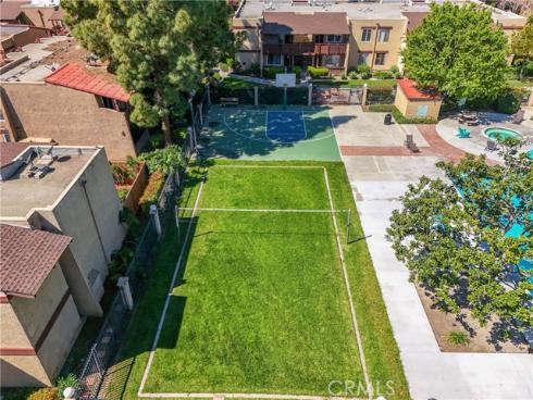 1040 W Macarthur  21  Boulevard, Santa Ana, CA