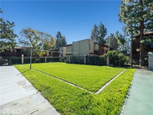 1040 W Macarthur  21  Boulevard, Santa Ana, CA