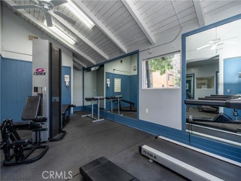 1040 W Macarthur  21  Boulevard, Santa Ana, CA