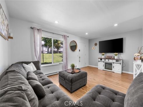 3010 Bradford D , Santa Ana, CA