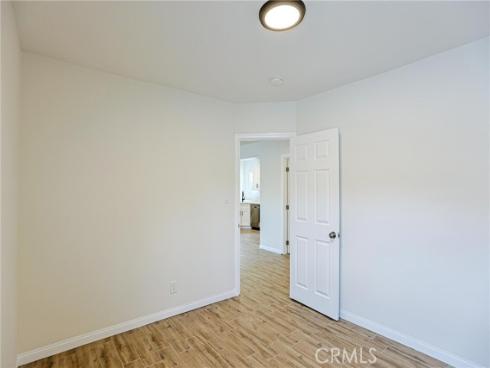 122 N Bewley Street, Santa Ana, CA