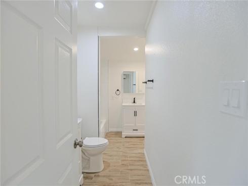 122 N Bewley Street, Santa Ana, CA