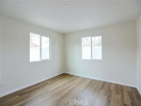 122 N Bewley Street, Santa Ana, CA