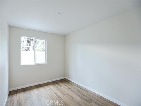 122 N Bewley Street, Santa Ana, CA