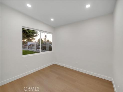 2325 S Shelton , Santa Ana, CA