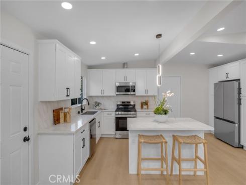 2325 S Shelton , Santa Ana, CA