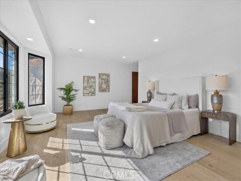 12322 Canyon Terrace, Santa Ana, CA