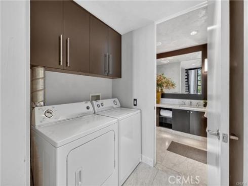 123 E City Place Drive, Santa Ana, CA