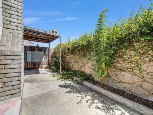 4828 W 5th E , Santa Ana, CA