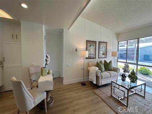 13902  Thunderbird  8J , Seal Beach, CA