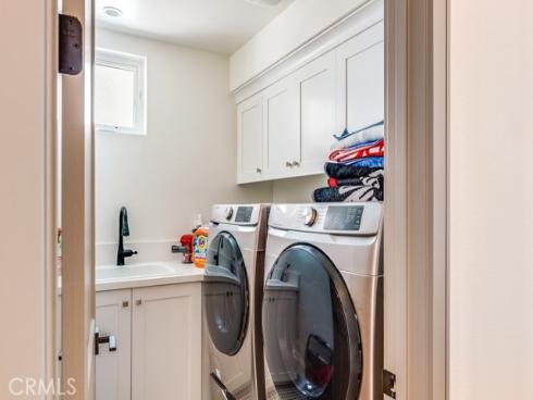 207  1st  , Seal Beach, CA