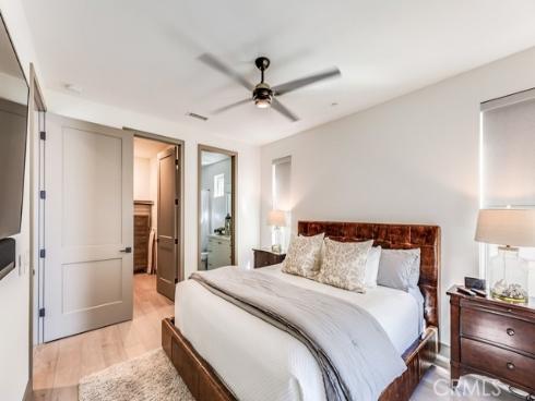 207  1st  , Seal Beach, CA