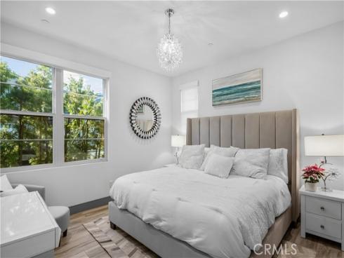 10 Ocean Place, Seal Beach, CA