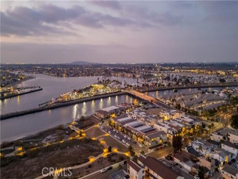 10 Ocean Place, Seal Beach, CA