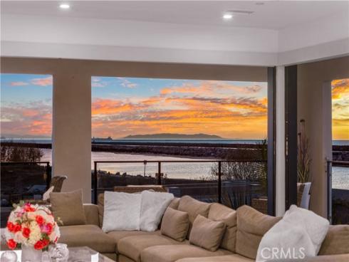 10 Ocean Place, Seal Beach, CA