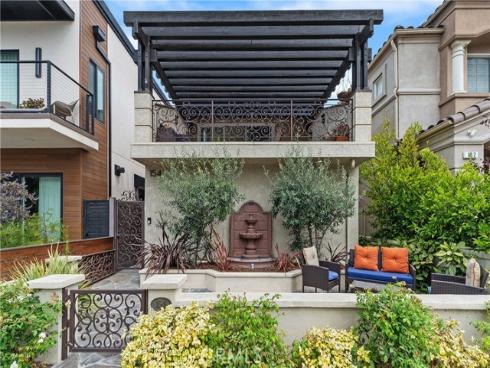 154 12th Street, Seal Beach, CA