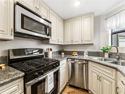 12564 Montecito 4 Road, Seal Beach, CA