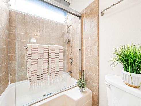 12564 Montecito 4 Road, Seal Beach, CA