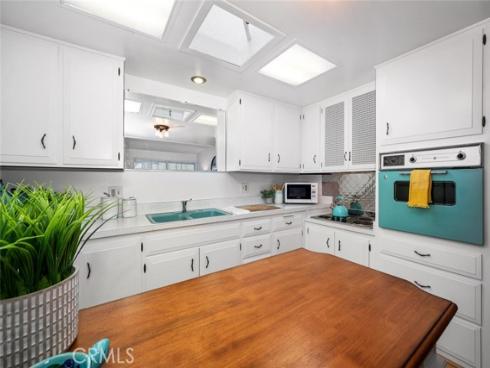 13741 Annandale 18A Drive, Seal Beach, CA