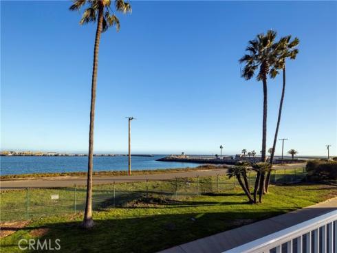 1627 Seal Way, Seal Beach, CA