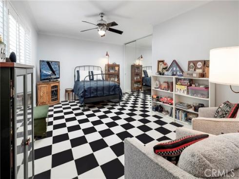 1627 Seal Way, Seal Beach, CA