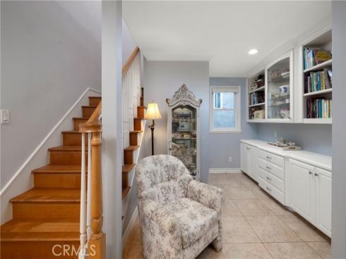 1627 Seal Way, Seal Beach, CA