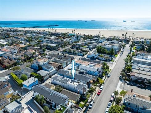 212  2nd   Street, Seal Beach, CA