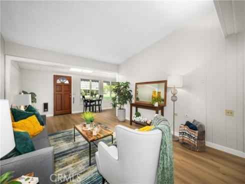 1561  Interlachen  260K  RoadM-10, Seal Beach, CA