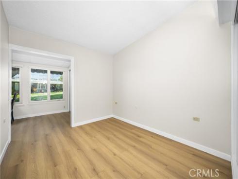 1561  Interlachen  260K  RoadM-10, Seal Beach, CA