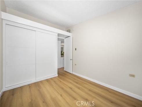 1561  Interlachen  260K  RoadM-10, Seal Beach, CA