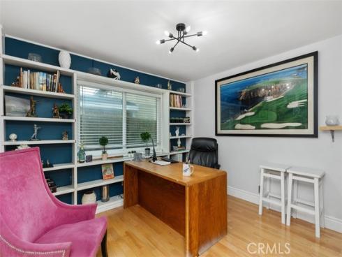 104 Princeton Circle, Seal Beach, CA