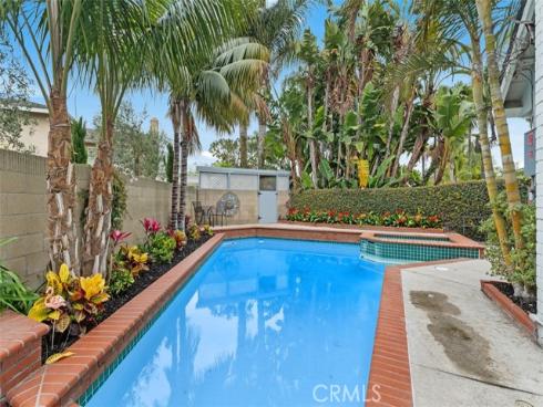 104 Princeton Circle, Seal Beach, CA
