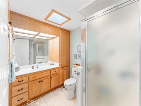 1860 Sunningdale 30F M-14 Road, Seal Beach, CA