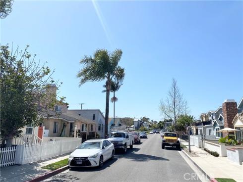 258 17th Street, Seal Beach, CA
